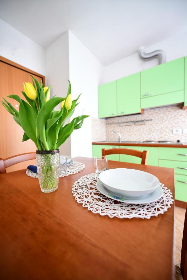 Residence Marlin Риччоне Экстерьер фото